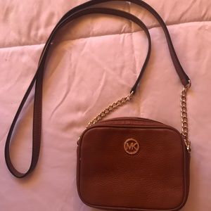 Michael kors purse!!